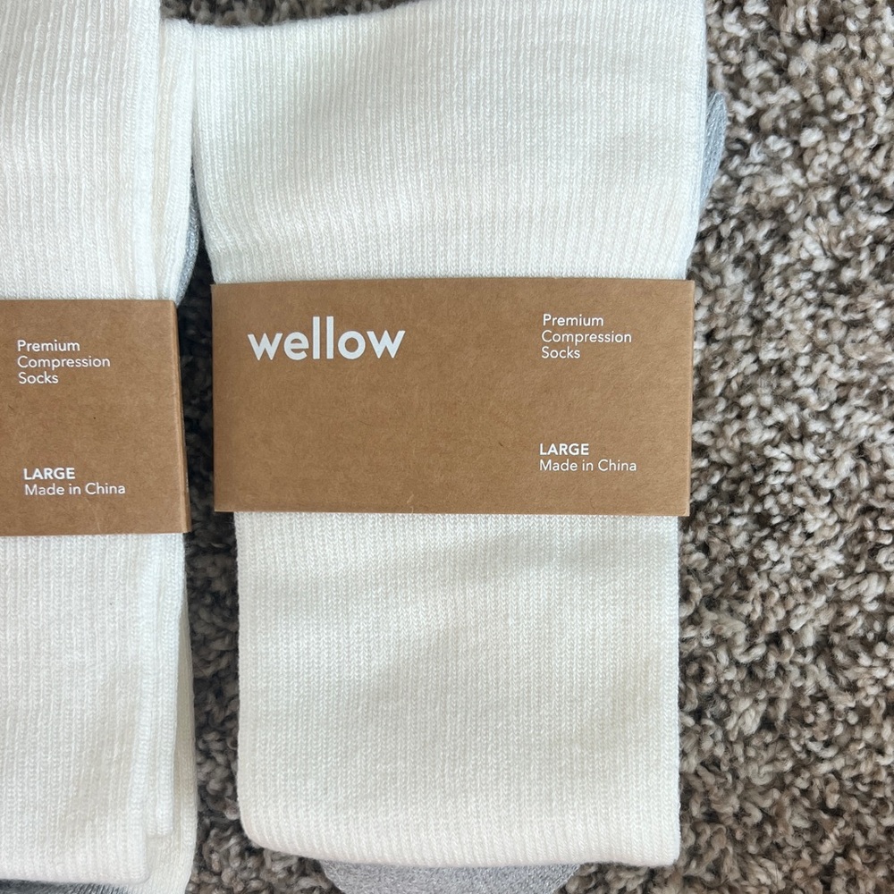 NWT! Wellow Premium Compression Socks - 3 Pack in Ivory Sz LARGE - Picture 4 of 10